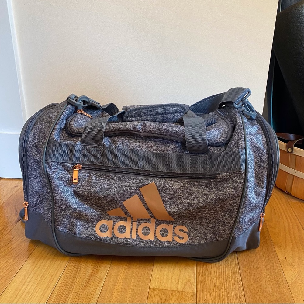 COPY - GOOD AS NEW ADIDAS SOCCER BAG